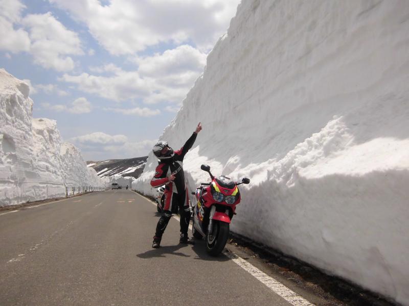 山田峠　雪の回廊１